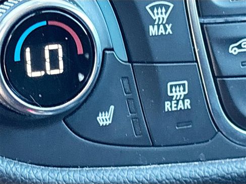 Used 2020 Chevrolet Equinox LT image 19