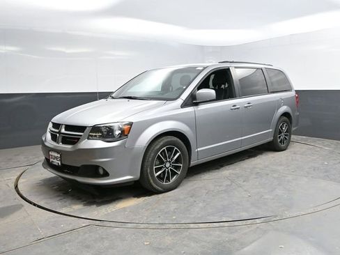 Used 2018 Dodge Grand Caravan GT image 5