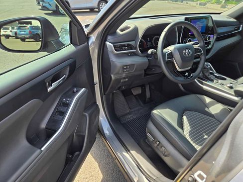 Certified 2026 Toyota Highlander XSE AWD/4WD image 21