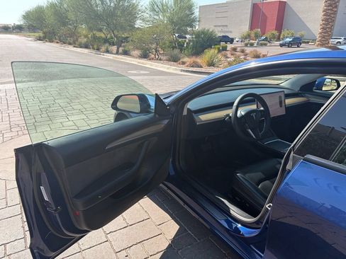 Used 2022 Tesla Model 3 RWD image 8