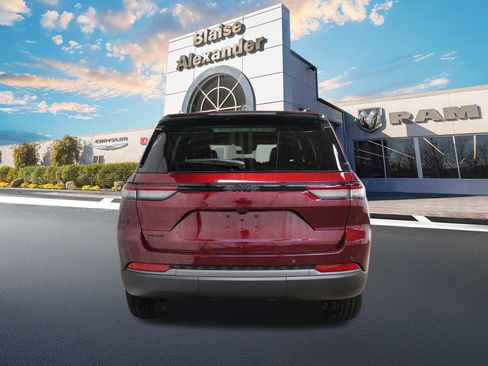 New 2026 Jeep Grand Cherokee Limited w/ Limited Altitude Package image 6