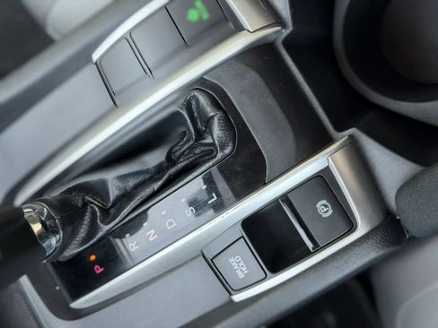 Used 2018 Honda Civic LX image 28