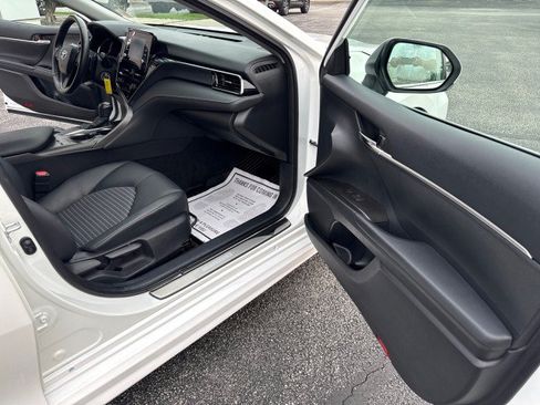 Used 2024 Toyota Camry SE FWD image 27