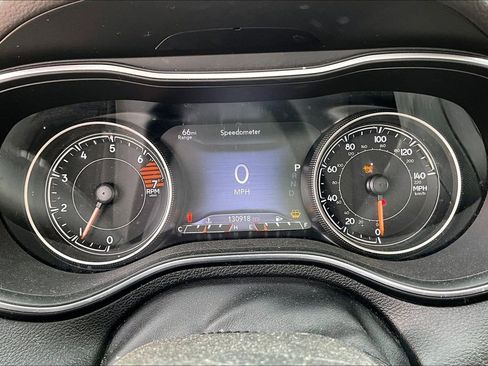 Used 2019 Jeep Cherokee Limited w/ Technology Group image 26