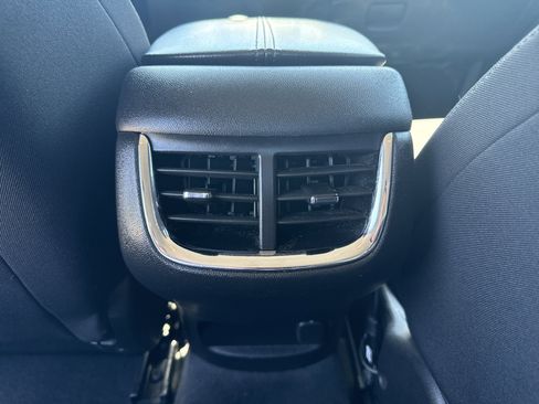 Used 2023 Chevrolet Malibu LT FWD image 31