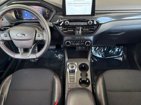 Certified 2025 Ford Escape ST-Line FWD image 5