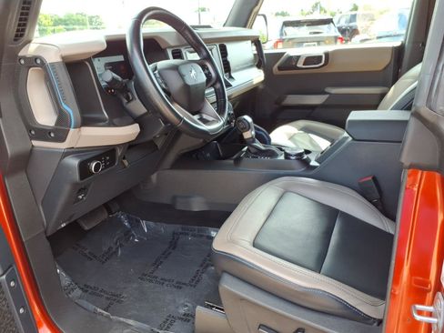 Used 2023 Ford Bronco Wildtrak AWD/4WD image 13