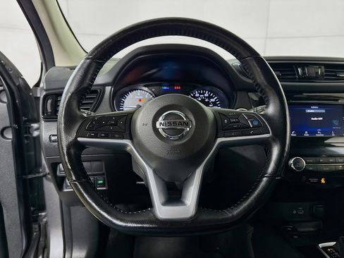 Used 2022 Nissan Rogue Sport SV w/ Technology Package image 14