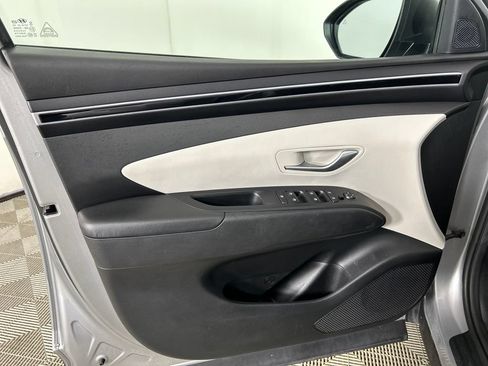 Used 2023 Hyundai Tucson SEL FWD image 11