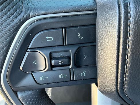 Used 2025 Toyota Tundra Limited image 21