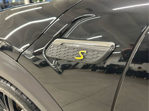 Used 2024 MINI Cooper SE image 5