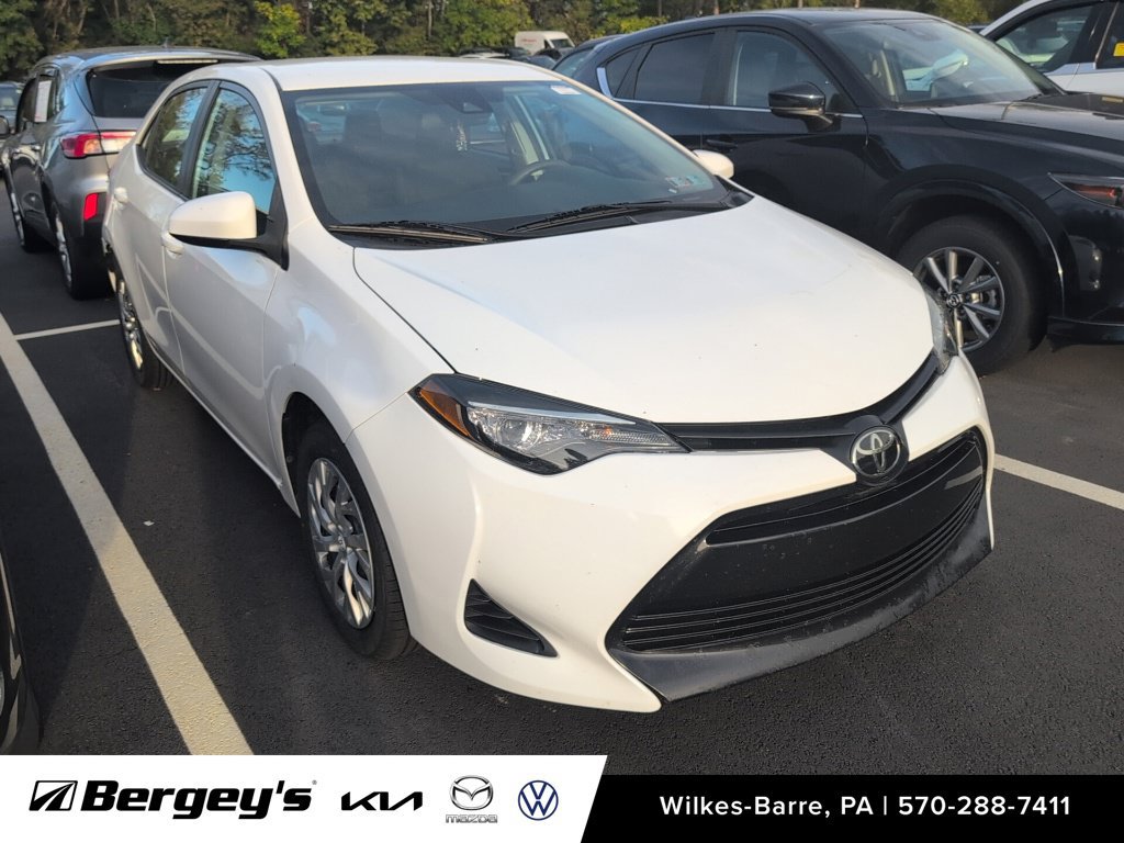 Used 2019 Toyota Corolla LE FWD image 3