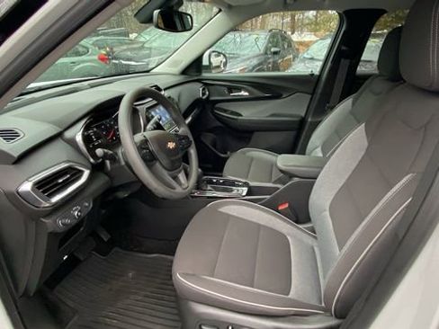 Used 2023 Chevrolet TrailBlazer LT w/ Convenience Package FWD image 29