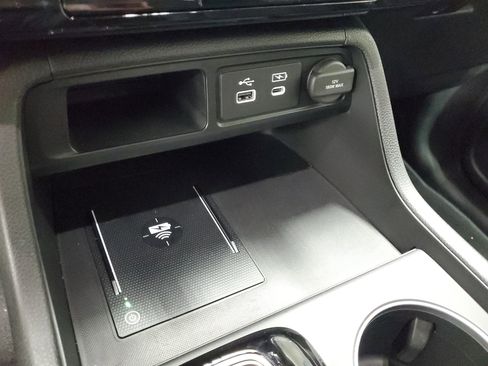 Certified 2025 Honda Pilot EX-L image 38