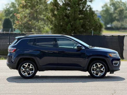 Used 2018 Jeep Compass Limited AWD/4WD image 7
