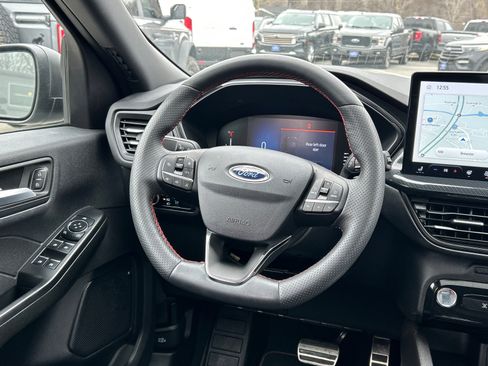 Certified 2023 Ford Escape ST-Line w/ Tech Pack #1 AWD/4WD image 26