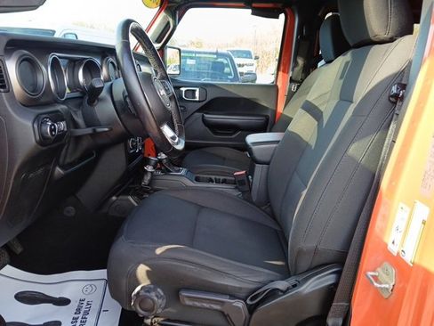 Used 2020 Jeep Gladiator Sport w/ Quick Order Package 24S image 14