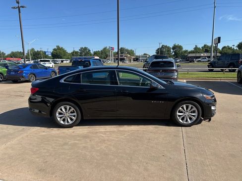 Used 2023 Chevrolet Malibu LT FWD image 4