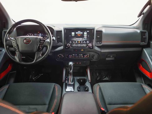 Used 2023 Nissan Frontier PRO-4X w/ Technology Package image 18