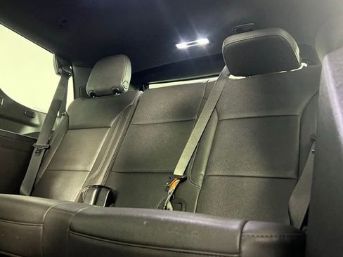 Used 2023 Chevrolet Tahoe Z71 w/ Luxury Package image 32