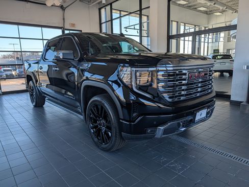 Used 2024 GMC Sierra 1500 Denali w/ Denali Reserve Package image 1