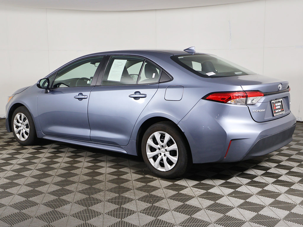 Used 2025 Toyota Corolla LE FWD image 6