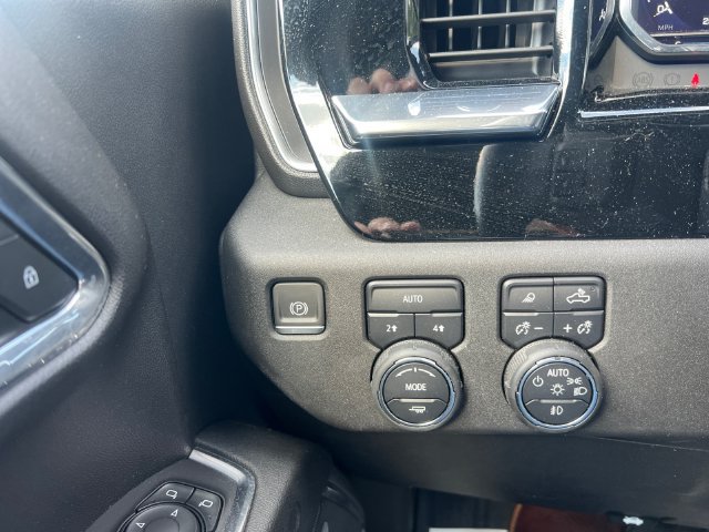 Used 2023 Chevrolet Silverado 1500 RST w/ Convenience Package II AWD/4WD image 25