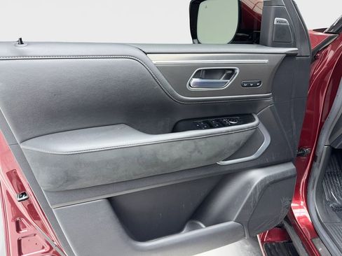 Used 2025 INFINITI QX80 Luxe image 34