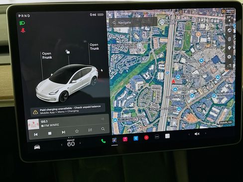 Used 2021 Tesla Model 3 Standard Range Plus image 19