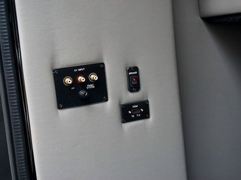 Used 2014 Mercedes-Benz Sprinter 2500 image 40