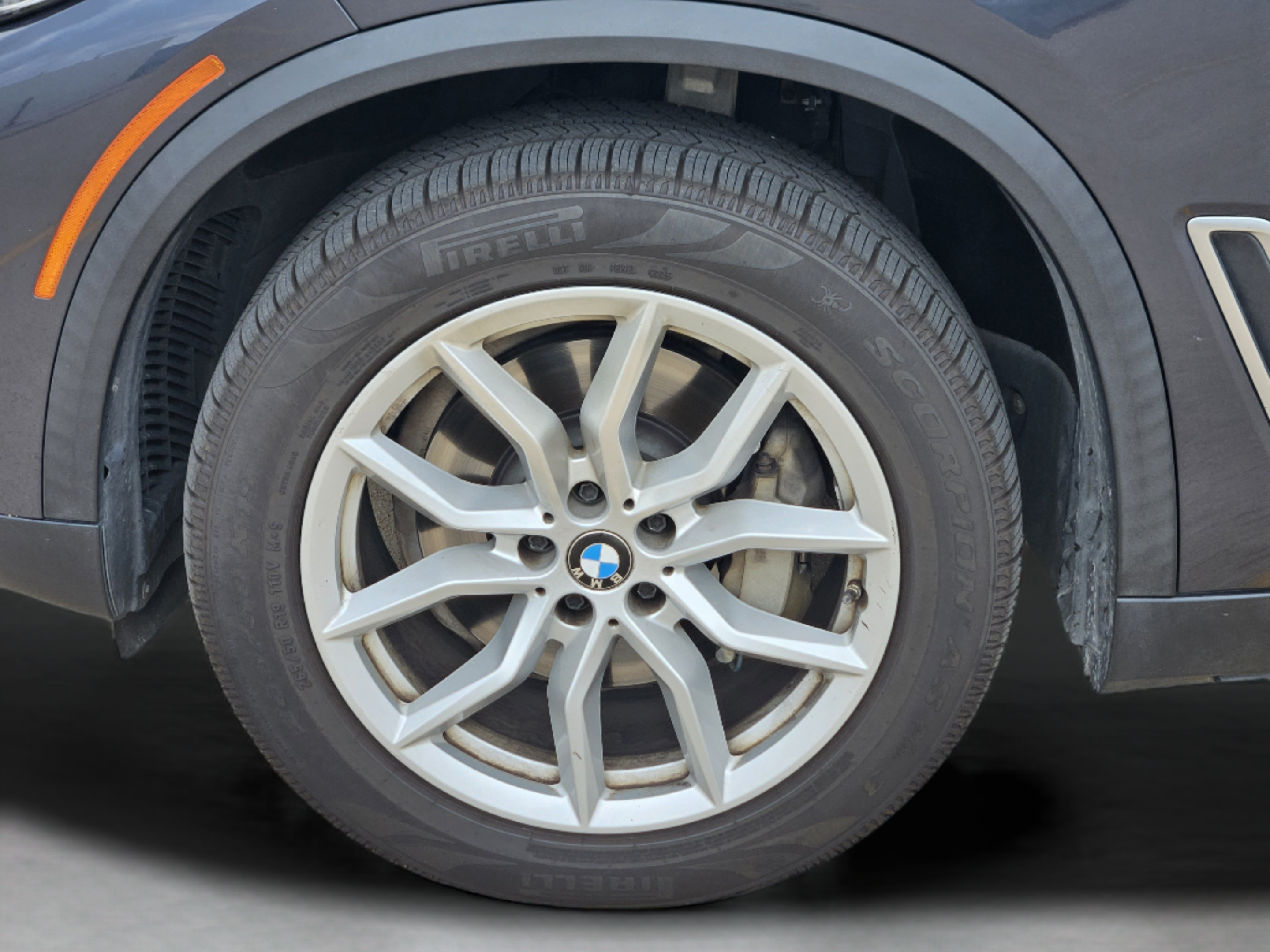 Used 2020 BMW X5 xDrive40i w/ Convenience Package AWD/4WD image 30