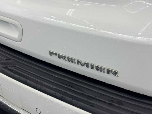 Used 2024 Chevrolet Suburban Premier image 13
