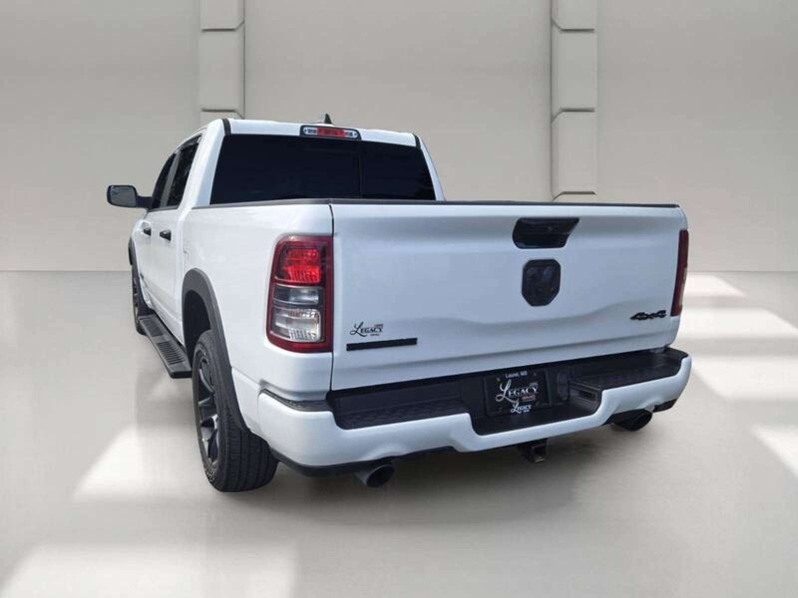 Used 2023 RAM 1500 Big Horn AWD/4WD image 5