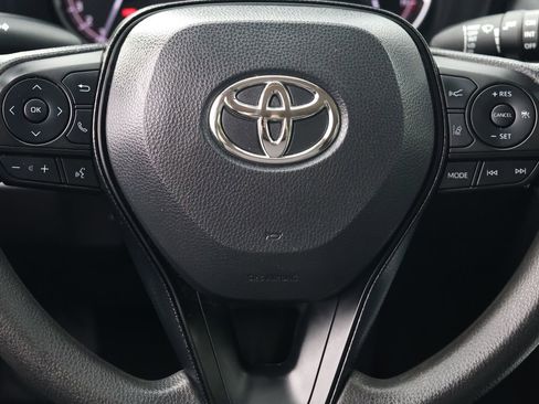 Used 2024 Toyota RAV4 XLE image 17