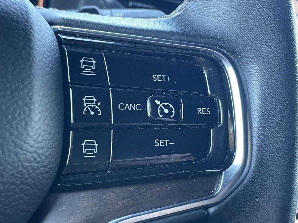 Certified 2023 Jeep Grand Wagoneer 4WD image 33