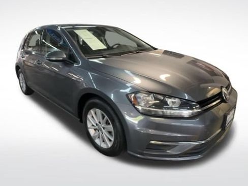 Used 2019 Volkswagen Golf S FWD image 2