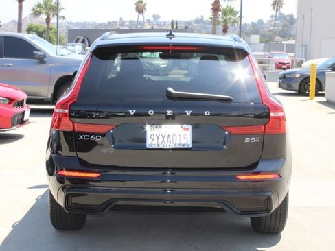 Used 2025 Volvo XC60 B5 Plus AWD/4WD image 20