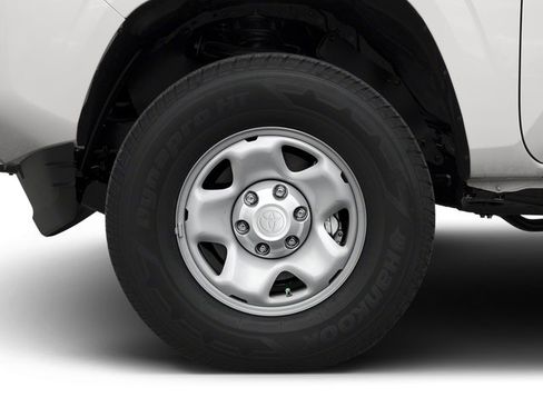 Used 2016 Toyota Tacoma TRD Sport AWD/4WD image 11