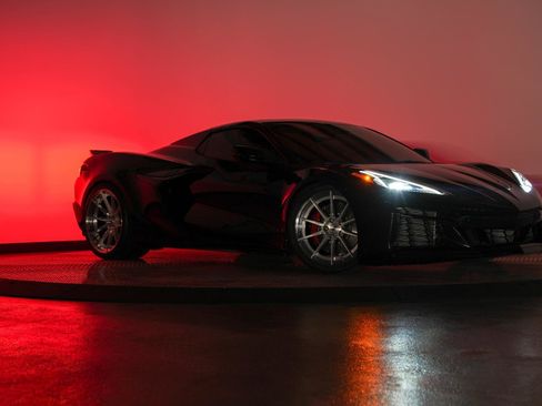 Used 2024 Chevrolet Corvette Z06 RWD image 42