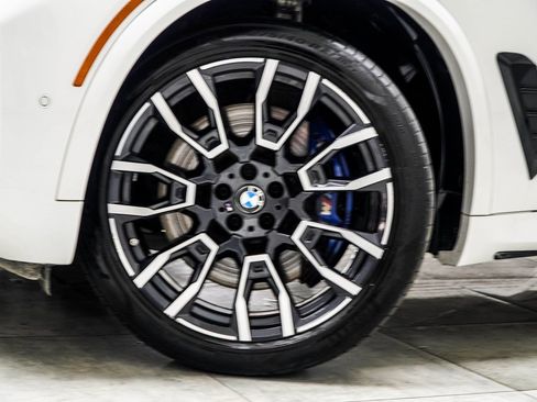 Used 2024 BMW X5 M60i w/ Climate Comfort Package image 6
