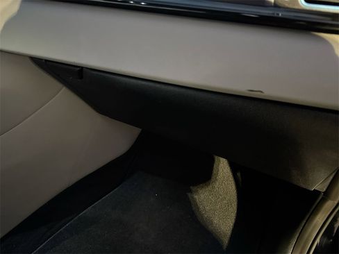 Used 2019 Kia Niro EX Premium w/ Sunroof Package image 35