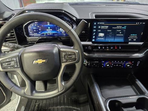 Used 2024 Chevrolet Silverado 3500 LTZ w/ LTZ Plus Package AWD/4WD image 20