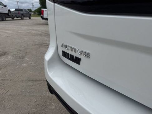 Used 2025 Ford Expedition Active AWD/4WD image 12