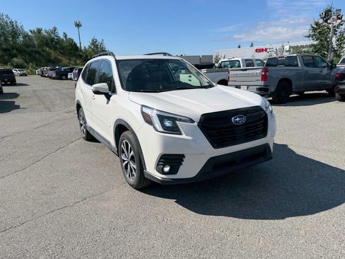 Used 2024 Subaru Forester Limited AWD/4WD image 5