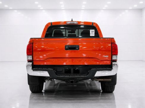 Used 2017 Toyota Tacoma TRD Off-Road w/ Tow Package (A/T) AWD/4WD image 4