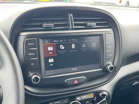 Used 2025 Kia Soul LX w/ LX Technology Package image 21