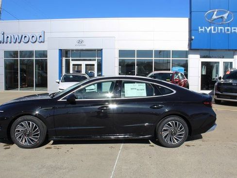 New 2026 Hyundai Sonata SEL image 2