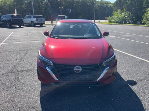 Used 2025 Nissan Sentra SV w/ SV Premium Package FWD image 2