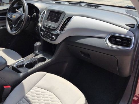 Used 2020 Chevrolet Equinox LT FWD image 30