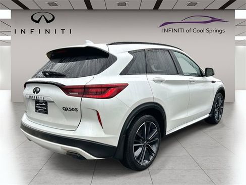 Certified 2025 INFINITI QX50 Sport image 7